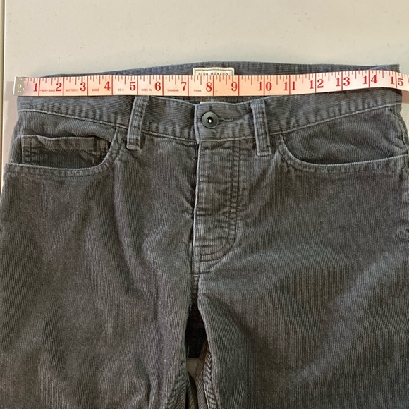 Club Monaco, button front closure, Mens Corduroy Slim fit Pants - Picture 7 of 10